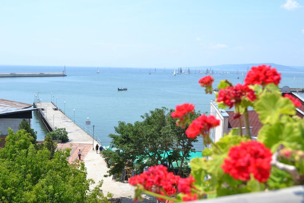 Family Hotel Magnolia Balchik Exterior photo