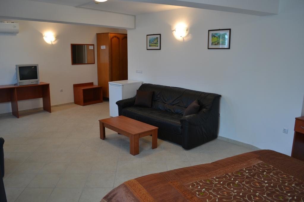 Family Hotel Magnolia Balchik Exterior photo