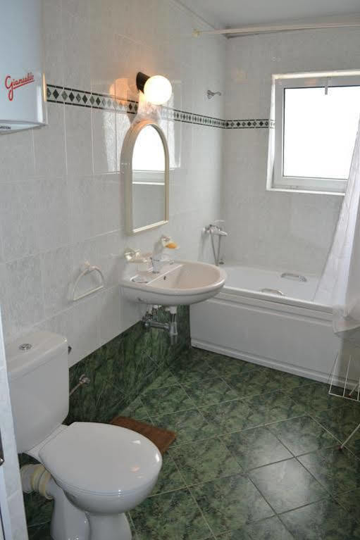 Family Hotel Magnolia Balchik Exterior photo